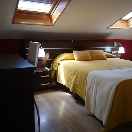 Hostal Dona Juana Ávila Exteriér fotografie