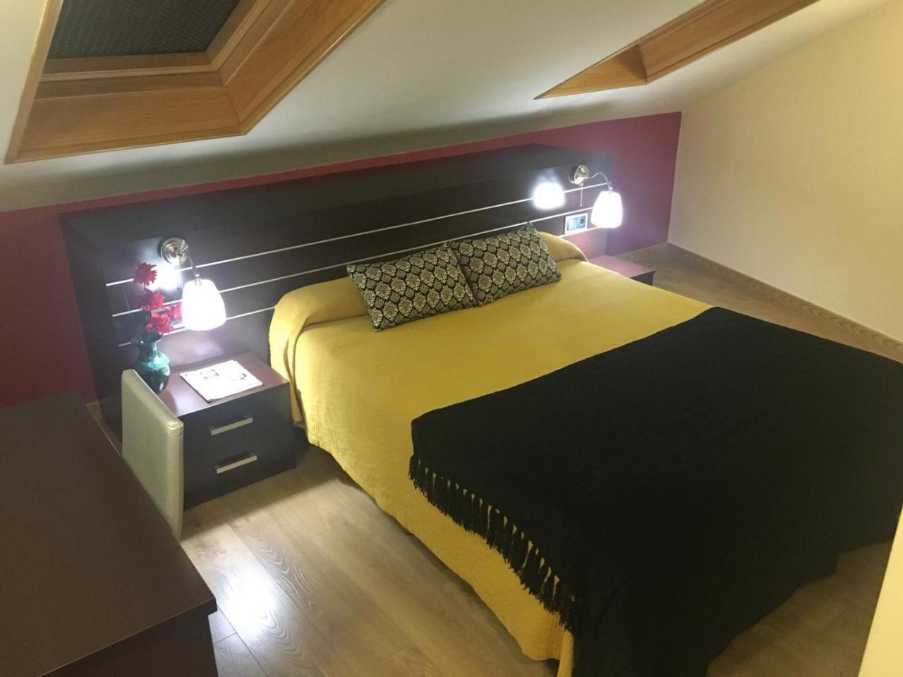 Hostal Dona Juana Ávila Exteriér fotografie
